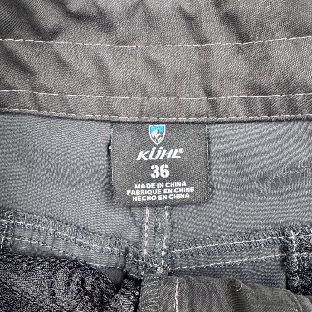 Kuhl Renegade Cargo Shorts Mens 36 Black Hiking Outdoor Nylon Stretch 10 Inseam - Picture 3 of 8